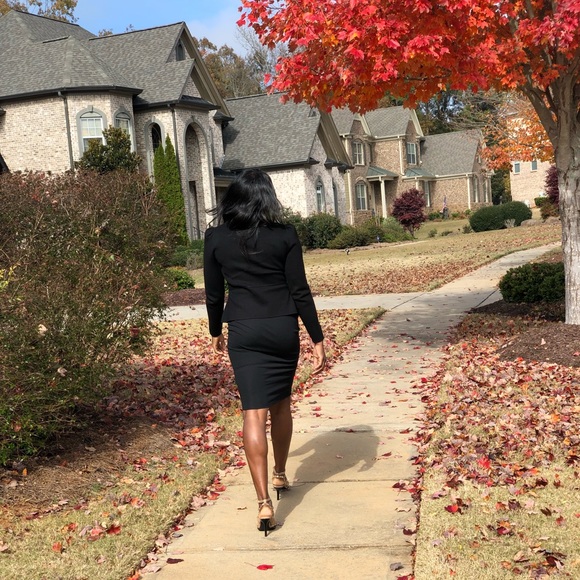 Meet your Posher, Meshia - Picture 1 of 1